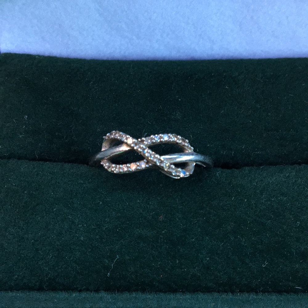 Size 7 1/4 silver infinity ring